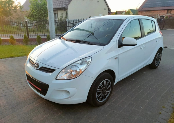 Hyundai i20 cena 14900 przebieg: 185000, rok produkcji 2010 z Gorlice małe 301